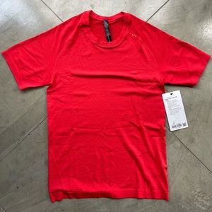 Lululemon Men’s Metal Vent Tech Short Sleeve (XS)